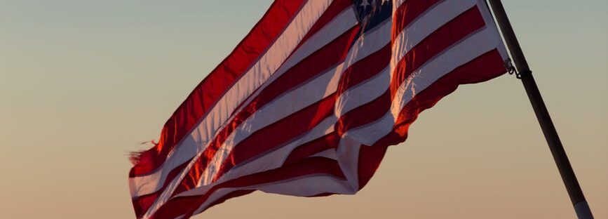 shallow photography of usa flag