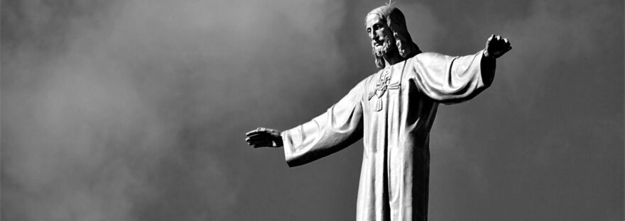 statue of jesus