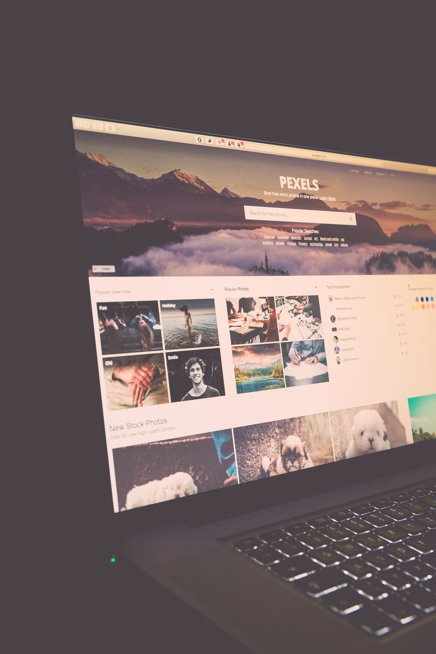 laptop macbook pro internet technology